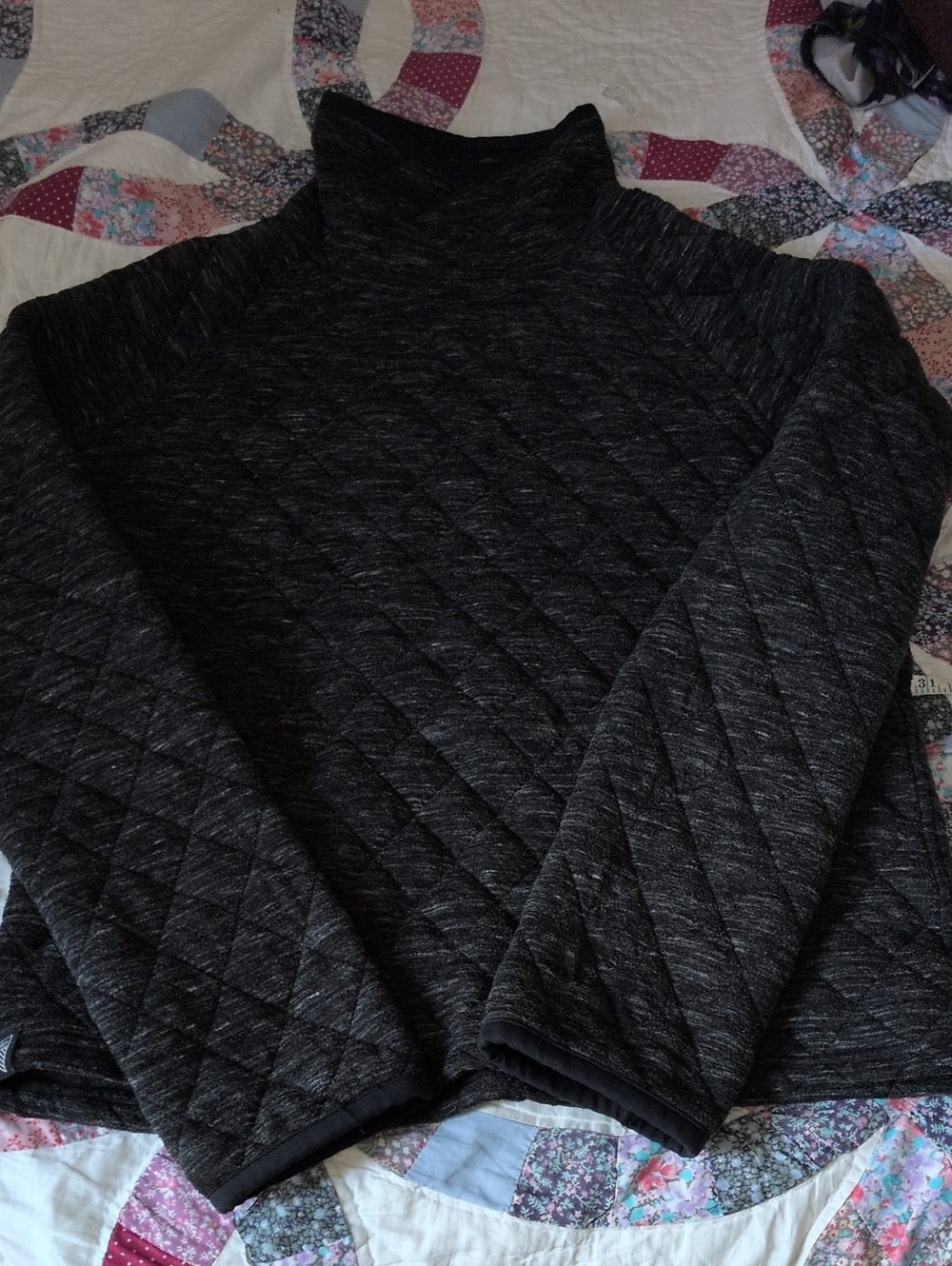 Oiselle Grey Quilted Long Sleeve